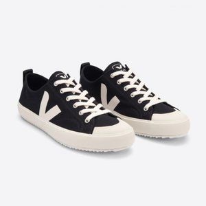 Veja Nova Canvas Sneaker Black Size 9